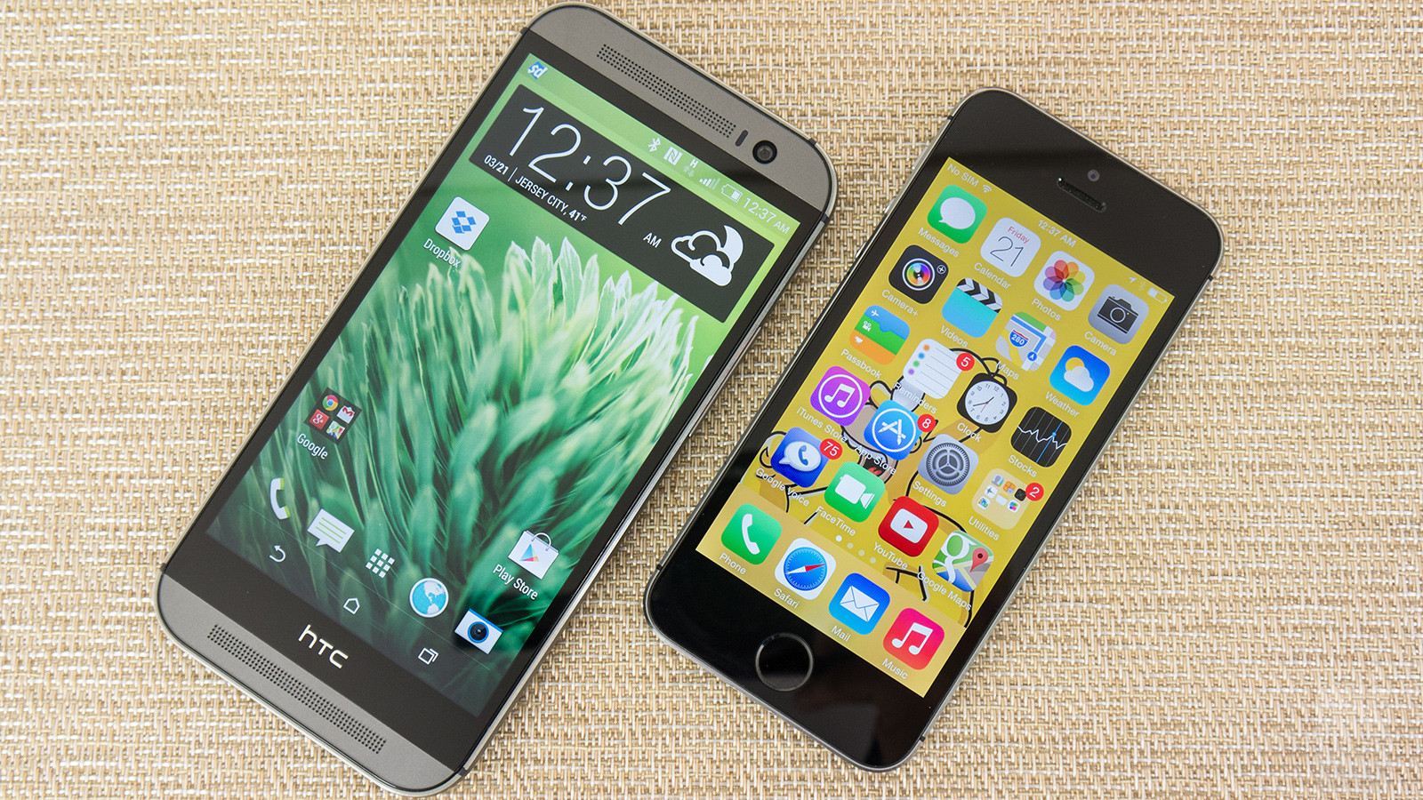 iPhone 5, 5s giá rẻ hay smartphone Android, bạn chọn loại nào?
