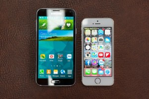 iPhone 5s và galaxy s5