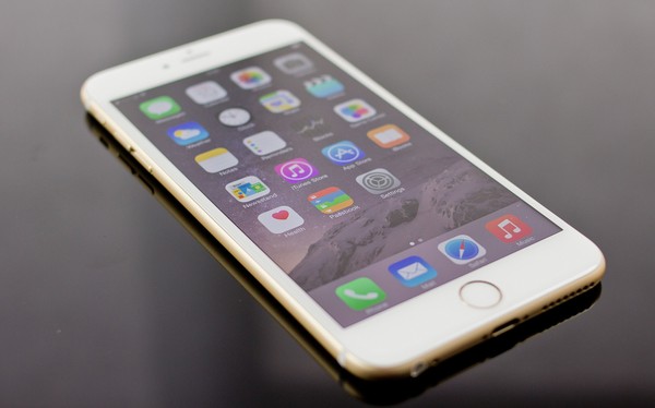 iPhone SE sắp ra có nên mua iPhone 6 cũ không?