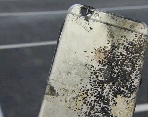 Dính vào vết xe đổ của Samsung, hàng loạt iPhone cũng bị bốc cháy