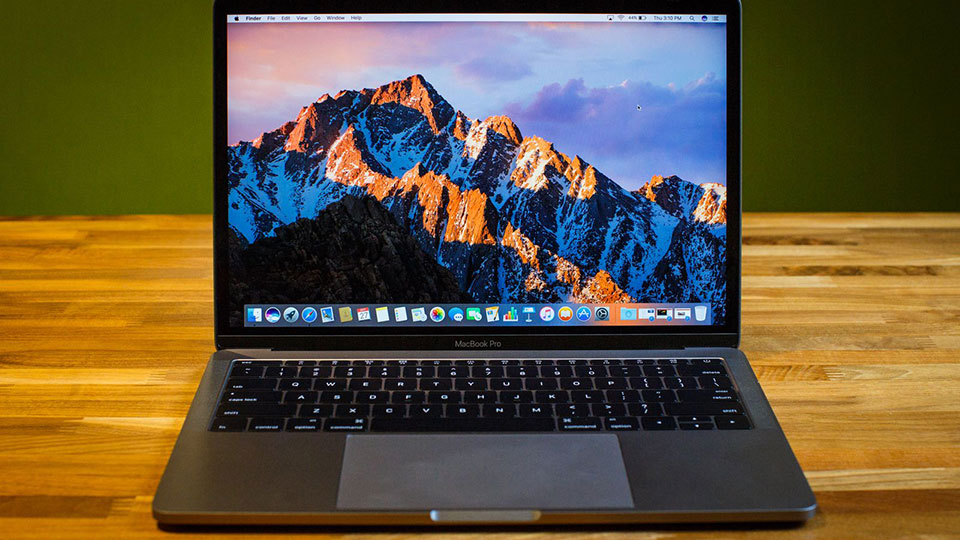 Macbook Pro 13 inch sẽ được thay pin miễn phí trên toàn thế giới